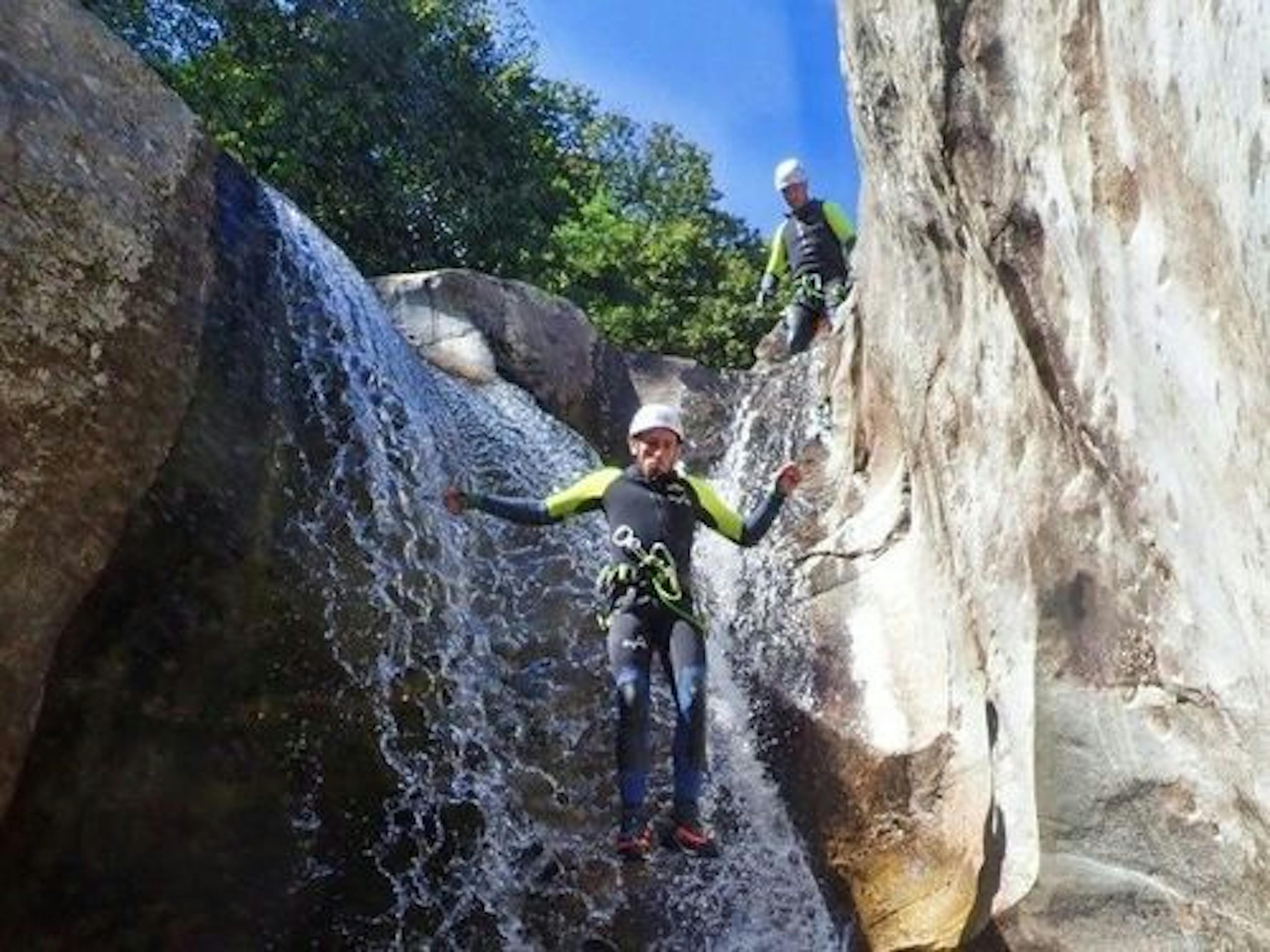 Iragna canyoning top 5 jump waterfall