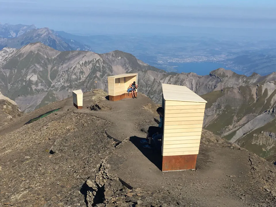 Schilthorn View Lounges am Schiltgrat